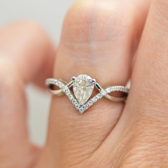 Diamond Infinity Engagement Ring Split Shank 0.86 Ct Natural Pear White 14K Gold - Picture 2 of 9